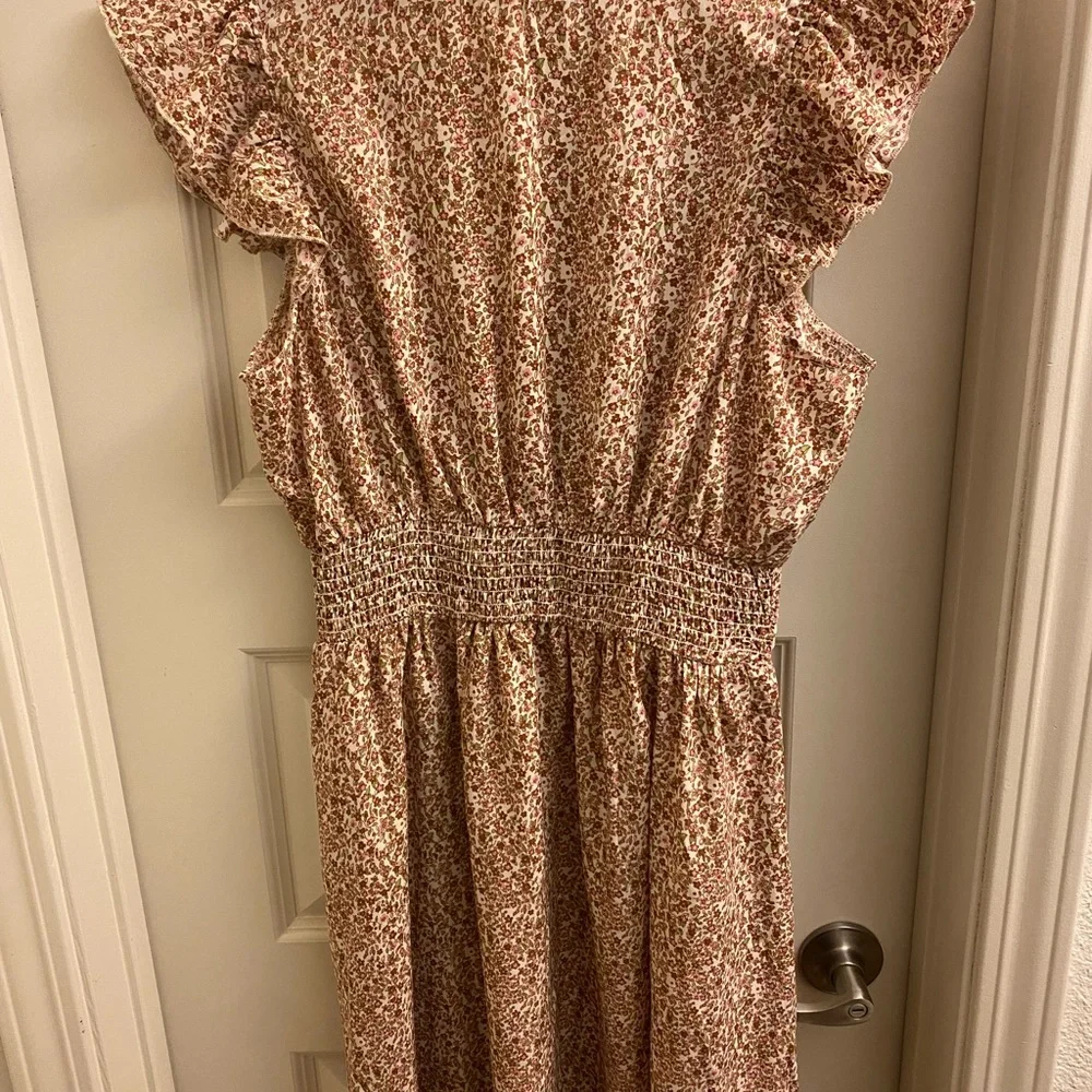 NWOT Mock Neck Floral Midi Dres - Picture 6 of 6
